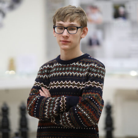 Лазавик захватил трон имени Карпова в Ханты-Мансийске