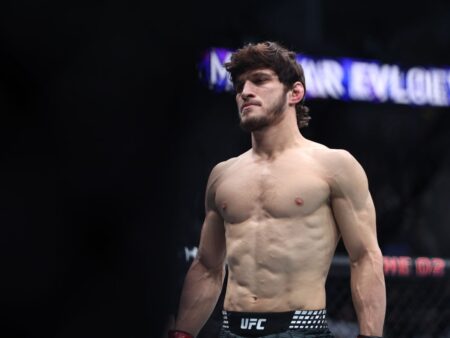 Евлоев против Волкановски: UFC сдался