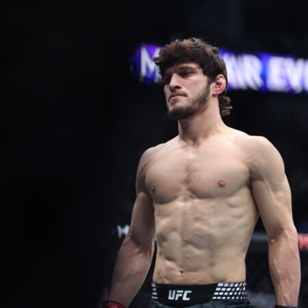 Евлоев против Волкановски: UFC сдался